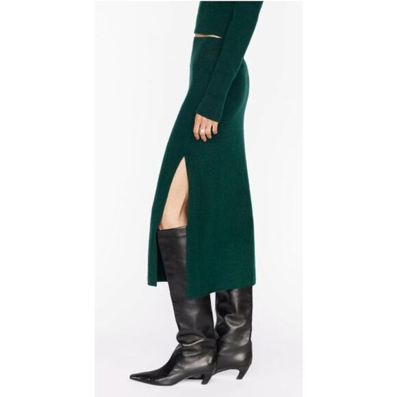 Frame Cashmere Blend Compact Pencil Skirt in Pine - Picture 6 of 13